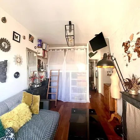 Charmant Studio Avec Vue Degagee Paris